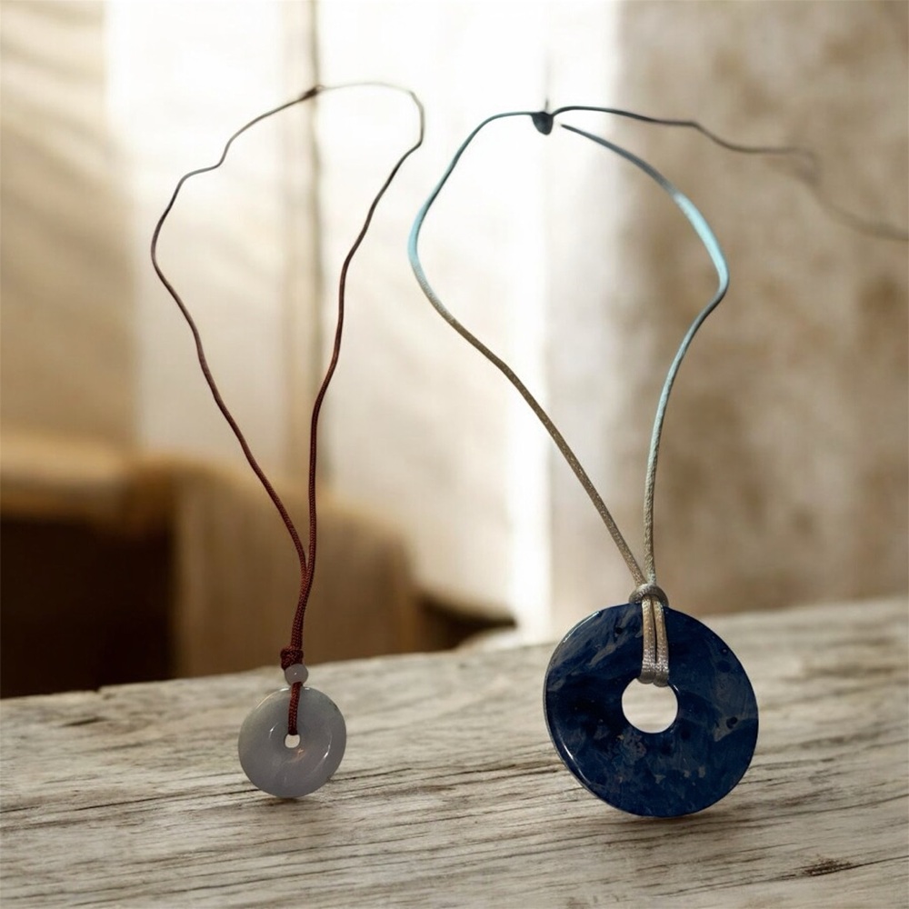 2 circle stones Necklaces